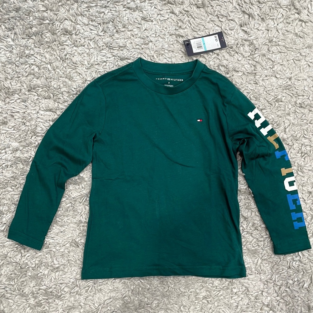 NWT Tommy Hilfiger Boy’s Long Sleeve 4-7 Iconic Tee.
